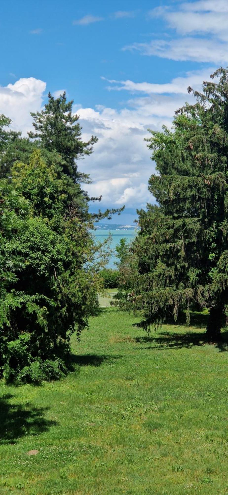 Aranypart Szallo-Koezoessegi Szallashely Siófok Exteriör bild